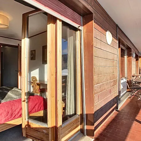 アパート Porthos 29-30 *