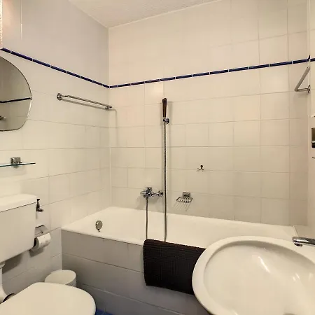 דירה Porthos 29-30 וורבייה