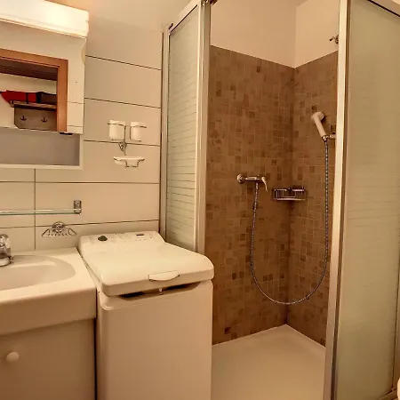 Porthos 29-30 Apartment *