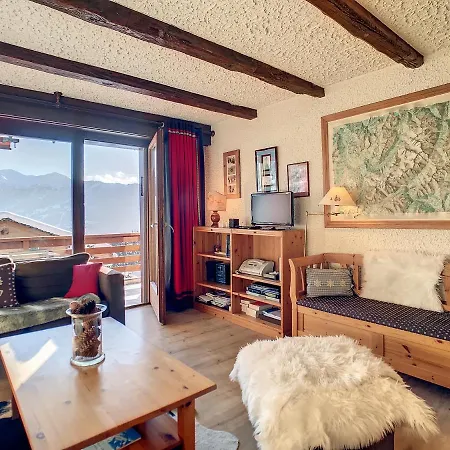 Porthos 29-30 Apartment